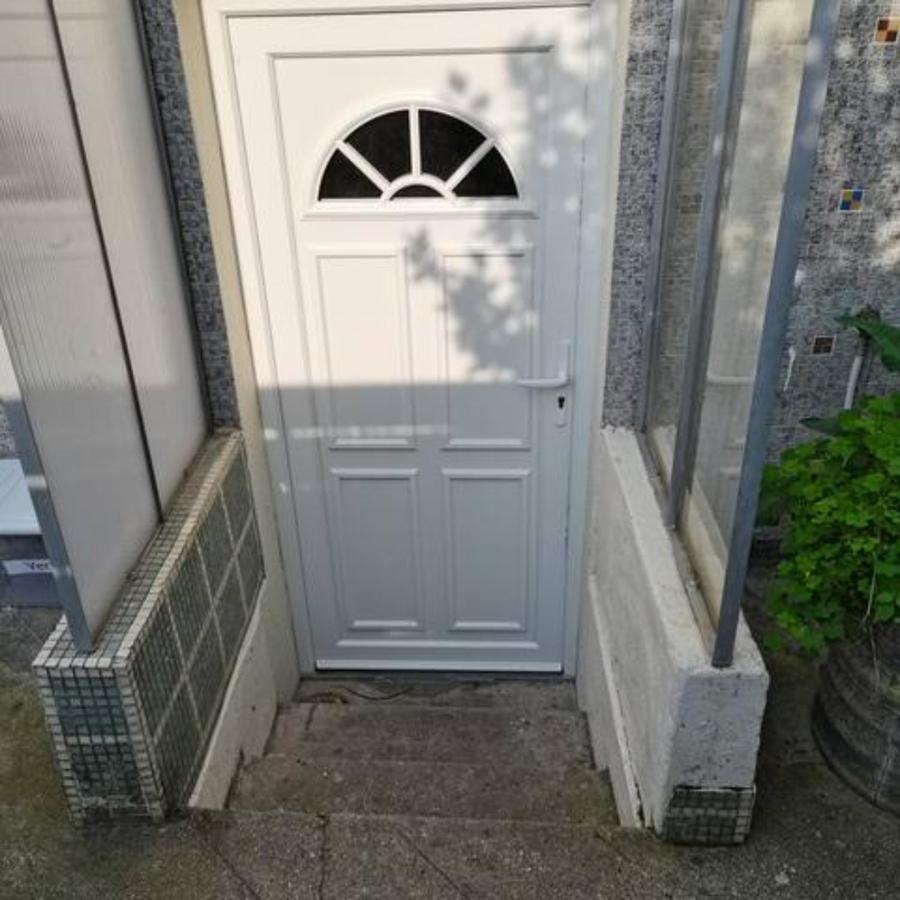 Chambre Dans Une Maison Partagee Neuilly-sur-Marne Kültér fotó