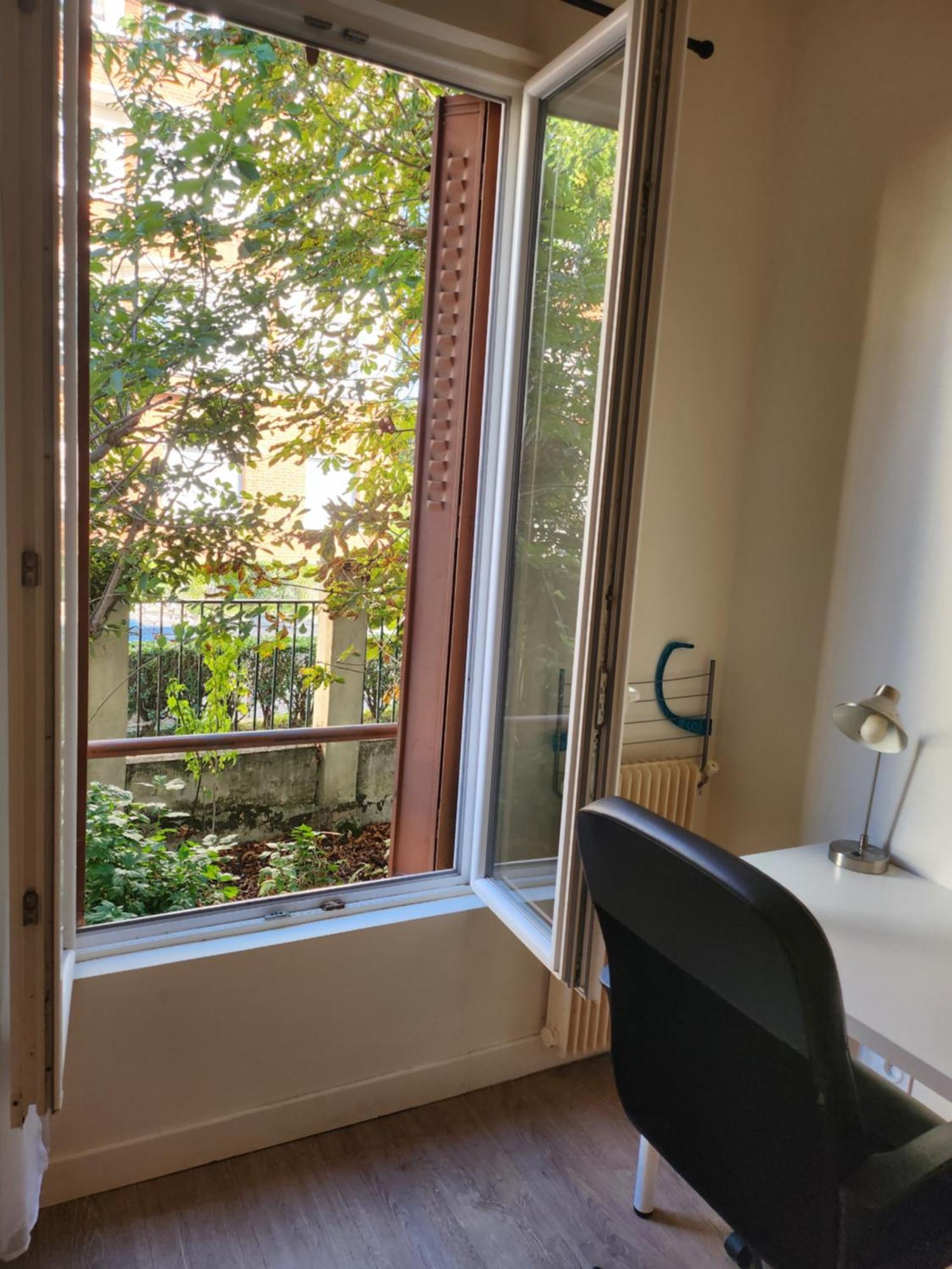 Chambre Dans Une Maison Partagee Neuilly-sur-Marne Kültér fotó